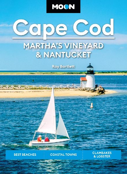 Moon Cape Cod, Martha's Vineyard & Nantucket (Seventh...
