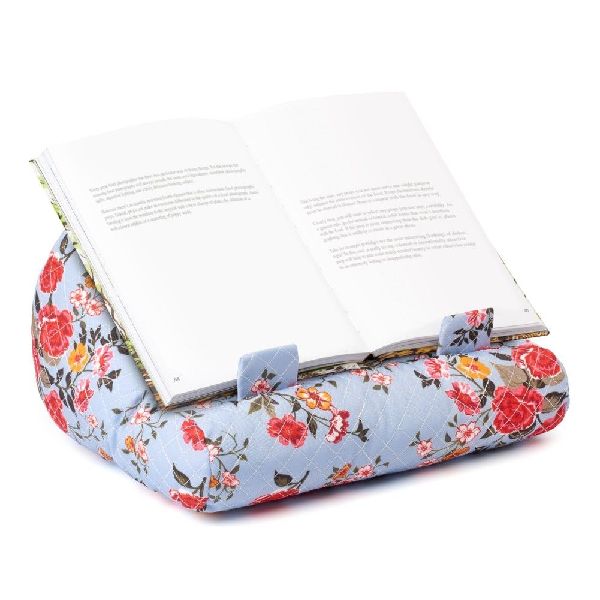 Bookcouch Roses - Blumenmotiv hellblau - Lesekissen für Bücher und Tablets - Buchständer - Tablethalter - Lesehillfe - Deutsche Ausgabe