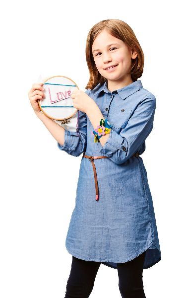 Die Kinder-Handarbeitsschule: Nähen, Stricken, Häkeln, Sticken, Weben