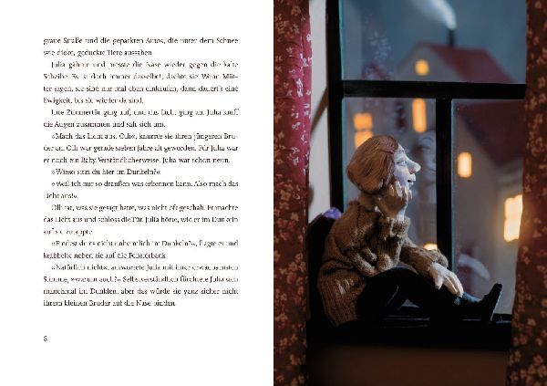 Hinter verzauberten Fenstern. Eine geheimnisvolle Adventsgeschichte