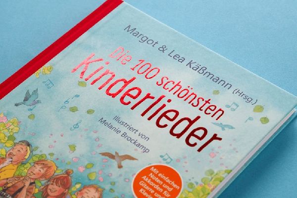 Die 100 schönsten Kinderlieder - Mit einfachen Noten und Akkorden für Gitarre und Klavier