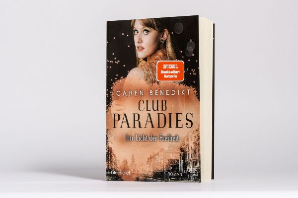 Club Paradies - Im Licht der Freiheit