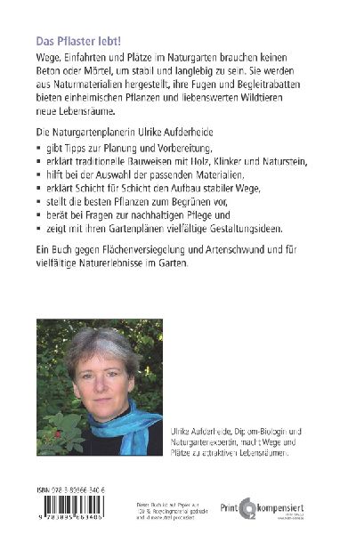 Schöne Wege im Naturgarten