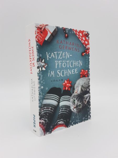 Katzenpfötchen im Schnee