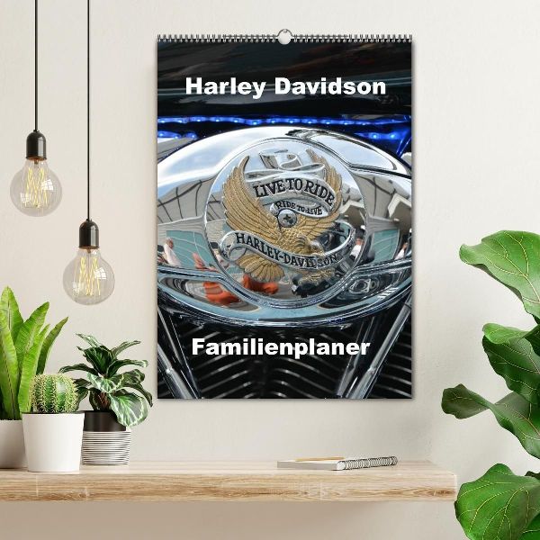 Harley Davidson Familienplaner (Wandkalender 2026 DIN A2 hoch), CALVENDO Monatskalender