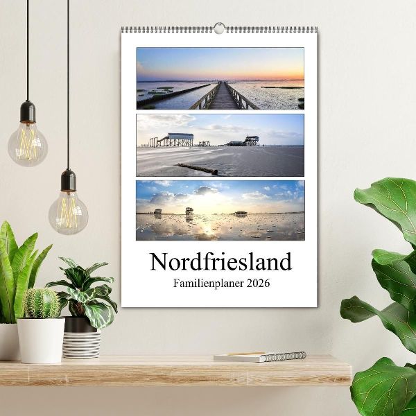Nordfriesland - Familienplaner (Wandkalender 2026 DIN A2 hoch), CALVENDO Monatskalender