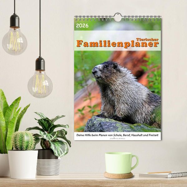 Tierischer Familienplaner (Wandkalender 2026 DIN A4 hoch), CALVENDO Monatskalender