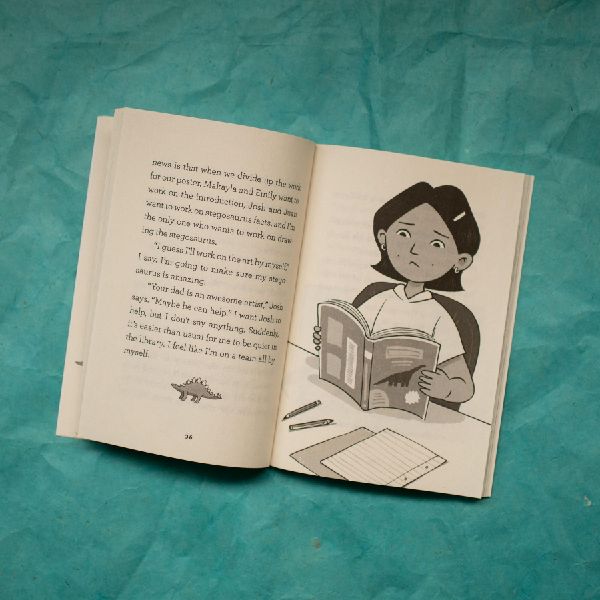 Lola Levine and the Dinosaur Scene
