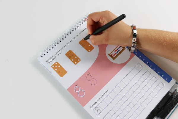 Schreiben lernen mit Spurrillen und Zauberstift - Zahlen