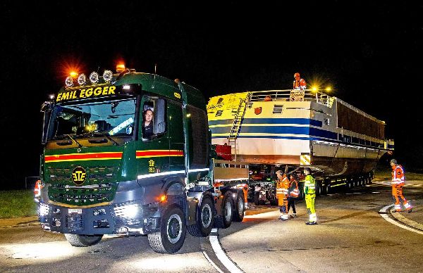 Jahrbuch Schwertransporte 2027
