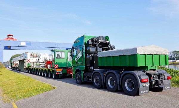 Jahrbuch Schwertransporte 2027