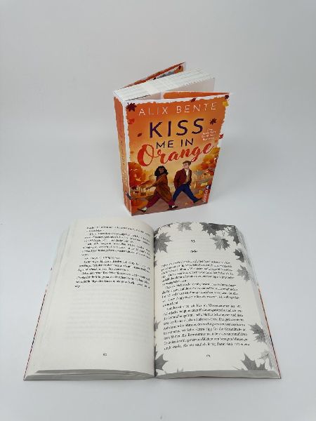Kiss me in Orange