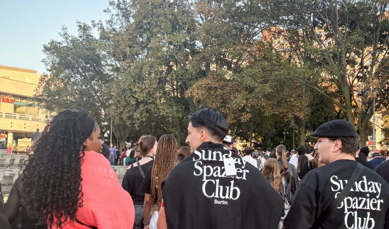 Sunday Spazier Club durch Berlin