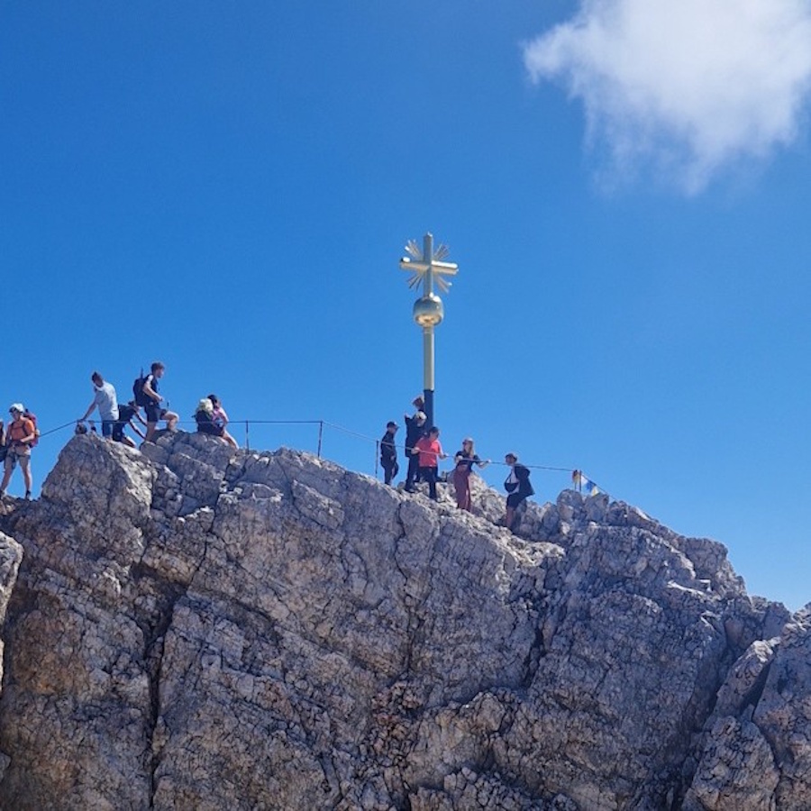 Ein Jahr zweites Zugspitz-Kreuz